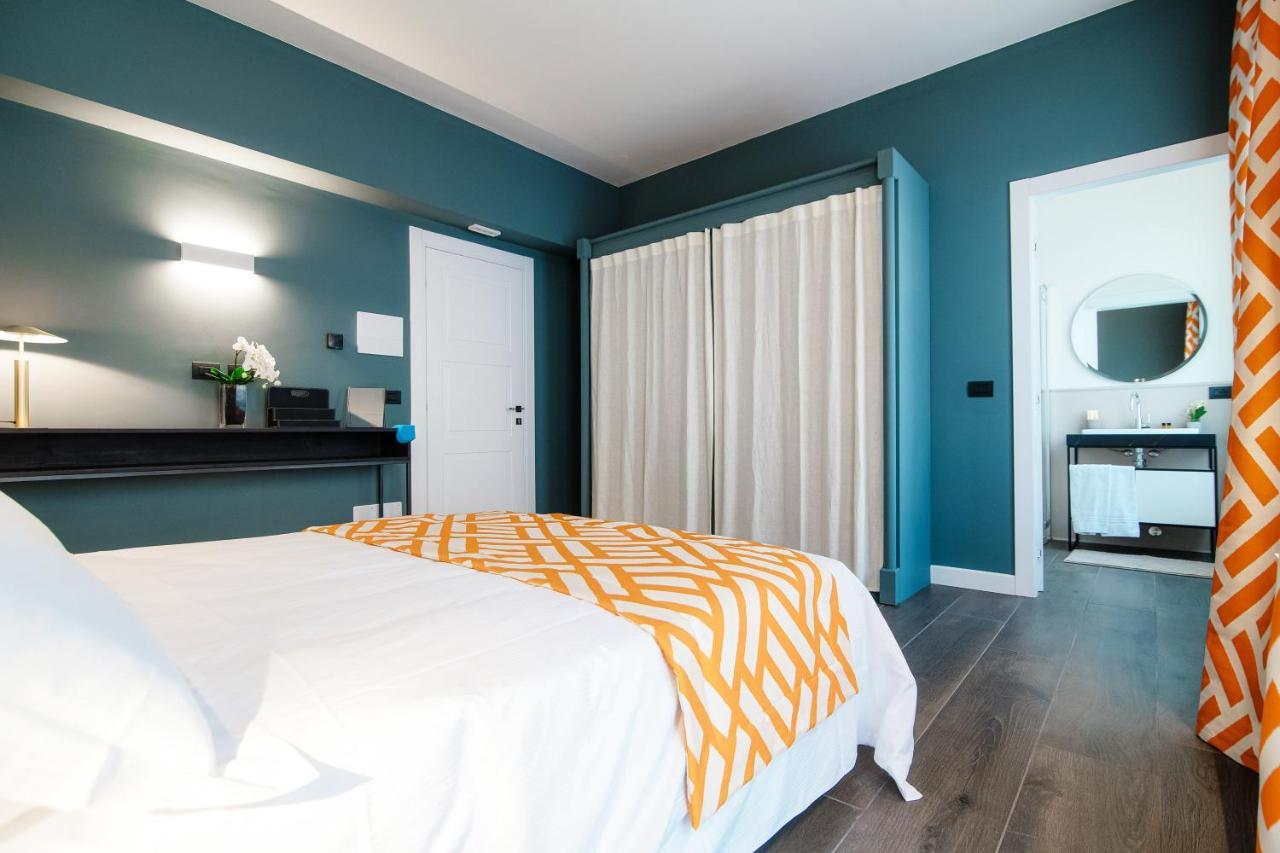In Centro Luxury Rooms Комо Екстер'єр фото
