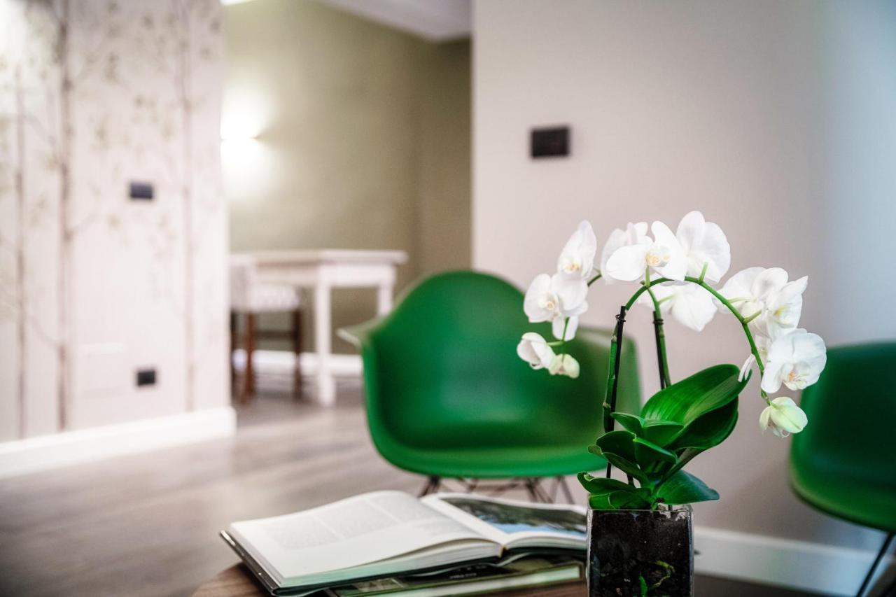 In Centro Luxury Rooms Комо Екстер'єр фото