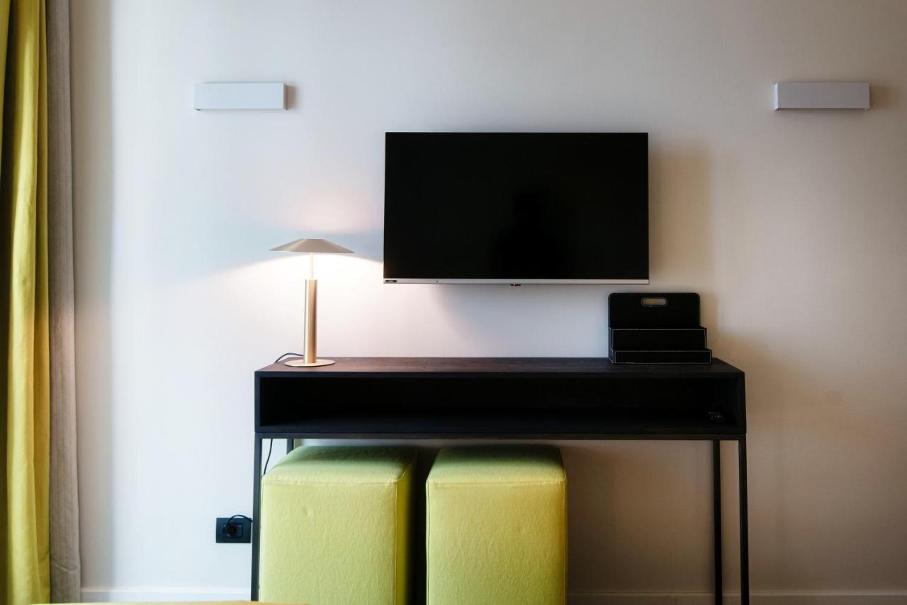 In Centro Luxury Rooms Комо Екстер'єр фото